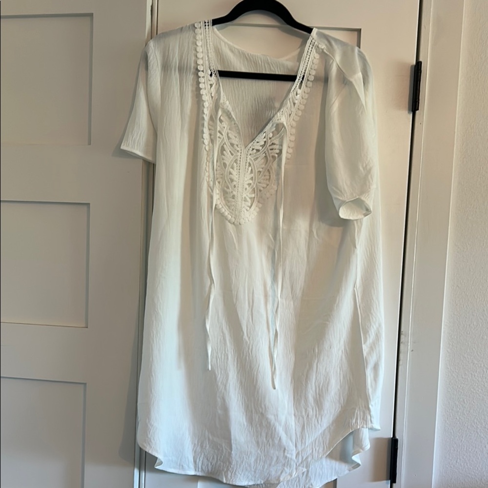 White Lace-Trimmed Tunic Top Swim Cover Up